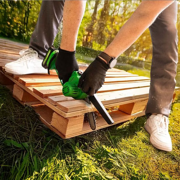 PocketSaw Pro Mini Akku Kettensäge inkl. 2x Ersatzkette